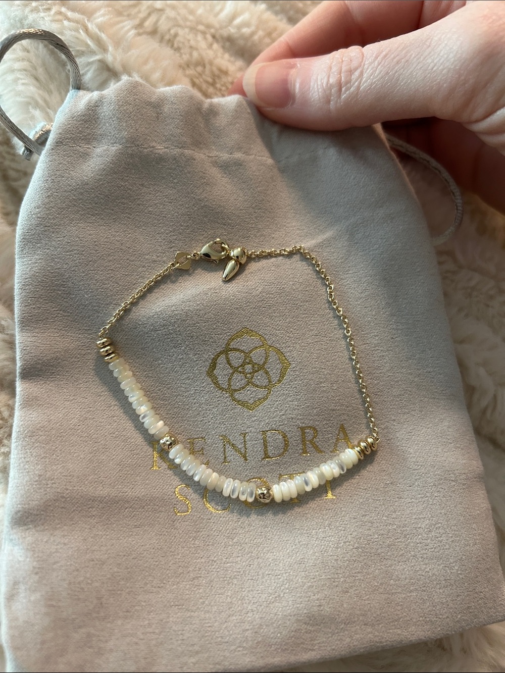 Kendra Scott Gold Chain Bracelet with Cream( opal like) Beads